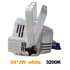 الدافئة الأبيض بقيادة الاسمية يمكن الضوء بقيادة الاسمية 64 أضواء المسرح 3200K 54PCS 3W